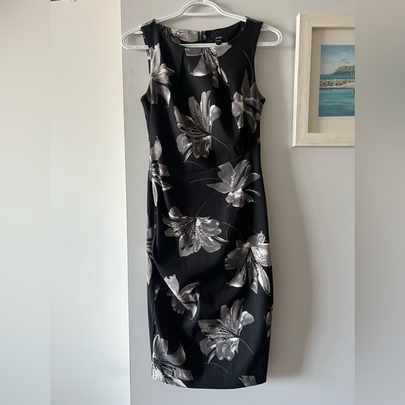 Elegant dress small - Picture 1 of 3